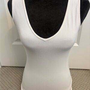 Tees by Tina White Sleeveless Fitted Tank